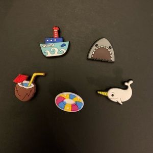 Croc jewels ship ahoy